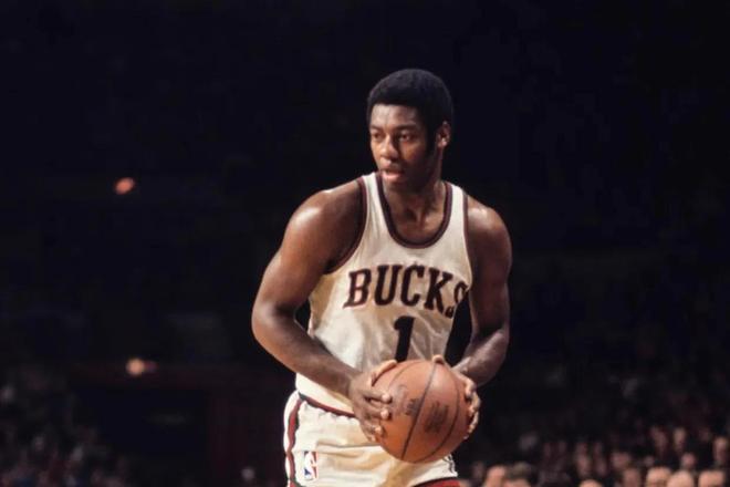 日职乙战报：富山胜利4-1完胜秋田，末轮奇迹保级